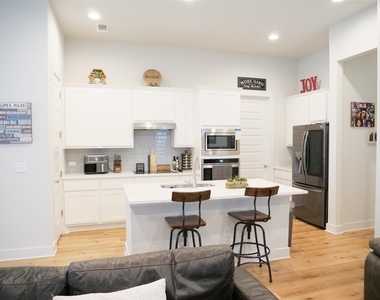 9621 Evening Canopy Dr - Photo Thumbnail 8