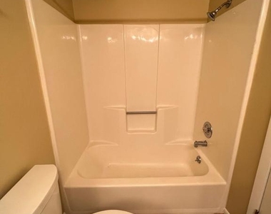 125 Turtle Creek Rd - Photo Thumbnail 11
