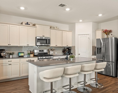 124 Flint Mountain Rd - Photo Thumbnail 6