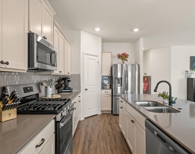 124 Flint Mountain Rd - Photo Thumbnail 7