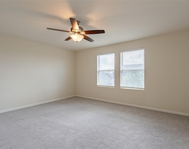13101 Foreston Dr - Photo Thumbnail 17