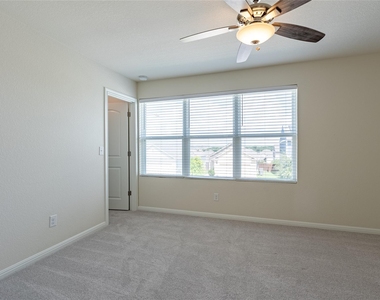 13101 Foreston Dr - Photo Thumbnail 10