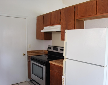 9603 Nightjar Dr - Photo Thumbnail 9