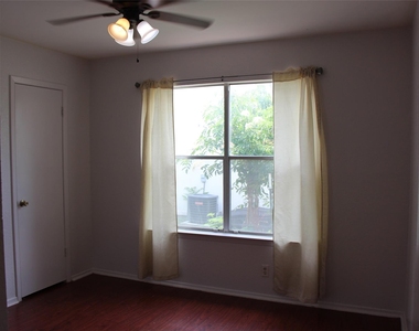 9603 Nightjar Dr - Photo Thumbnail 10