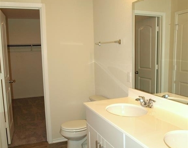 173 Onna St - Photo Thumbnail 22