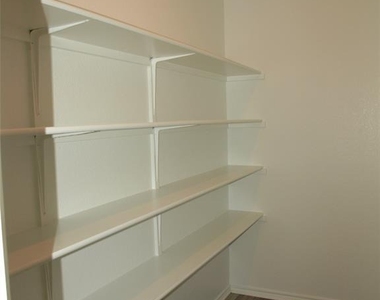 173 Onna St - Photo Thumbnail 23