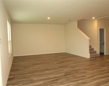 173 Onna St - Photo Thumbnail 14