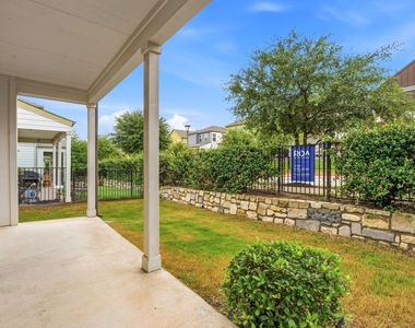 7105 Silver Star Ln - Photo Thumbnail 17