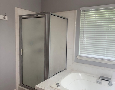 3507 Rip Ford Dr - Photo Thumbnail 16