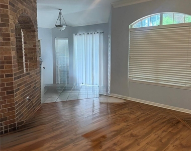 3507 Rip Ford Dr - Photo Thumbnail 9