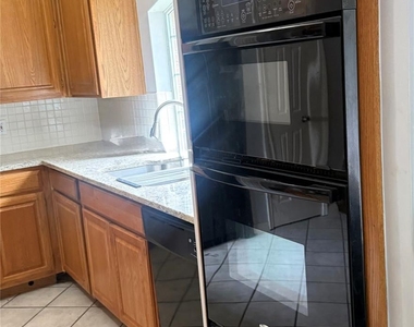 3507 Rip Ford Dr - Photo Thumbnail 12