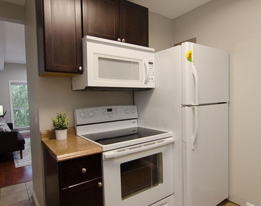 2529 Rio Grande St - Photo Thumbnail 9
