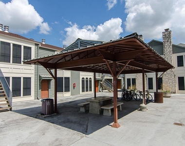2529 Rio Grande St - Photo Thumbnail 23