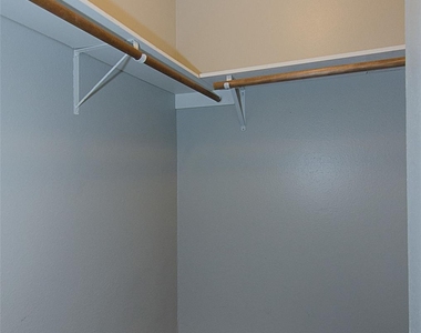 2529 Rio Grande St - Photo Thumbnail 17