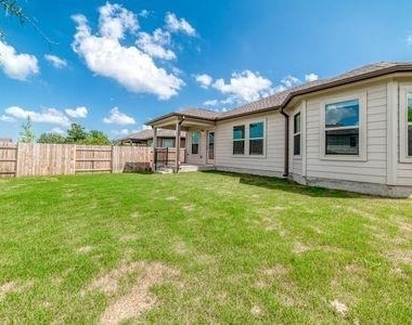 132 Evening Star Ln - Photo Thumbnail 3