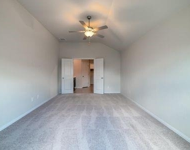 132 Evening Star Ln - Photo Thumbnail 8
