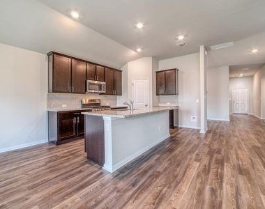 132 Evening Star Ln - Photo Thumbnail 5
