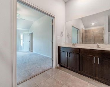 132 Evening Star Ln - Photo Thumbnail 9
