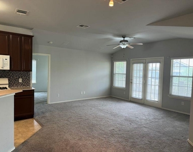 1900 Scofield Ridge Pkwy - Photo Thumbnail 6