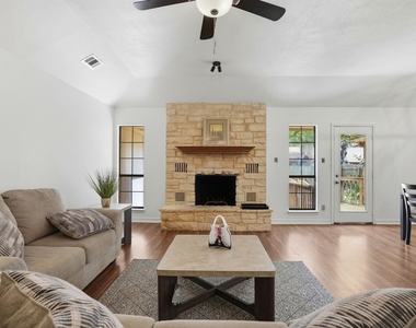306 Woodstone Dr - Photo Thumbnail 8