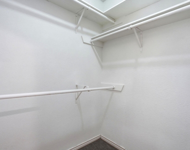 306 Woodstone Dr - Photo Thumbnail 30