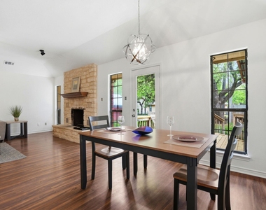306 Woodstone Dr - Photo Thumbnail 19