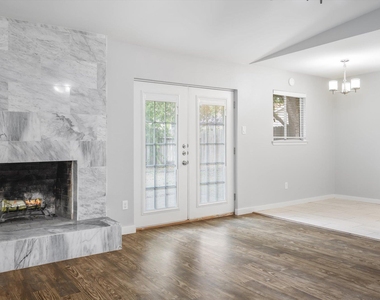 12902 Lamplight Village Ave - Photo Thumbnail 26