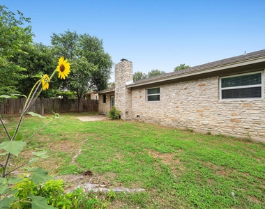 12902 Lamplight Village Ave - Photo Thumbnail 35