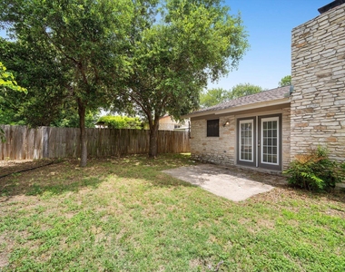 12902 Lamplight Village Ave - Photo Thumbnail 33