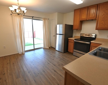 5820 Angel Dr - Photo Thumbnail 3