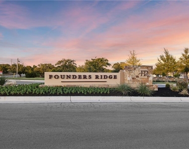 779 Founders Rdg - Photo Thumbnail 25