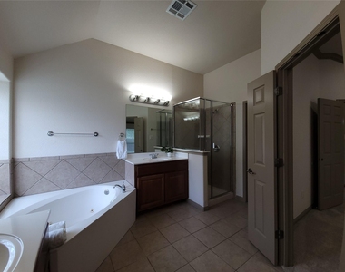 10028 Lisi Anne Dr - Photo Thumbnail 21