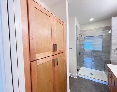 2101 Montopolis Dr - Photo Thumbnail 18