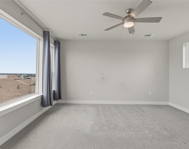 2024 Sager Dr - Photo Thumbnail 18