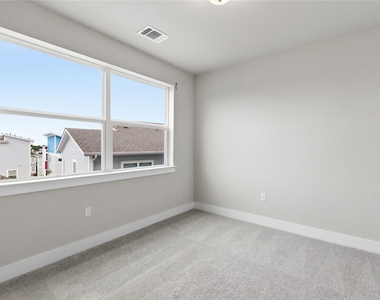2024 Sager Dr - Photo Thumbnail 10