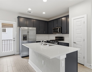 2024 Sager Dr - Photo Thumbnail 3