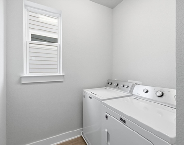 2024 Sager Dr - Photo Thumbnail 16