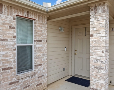 268 Braeburn Cir - Photo Thumbnail 21