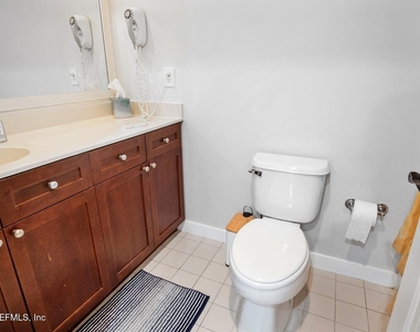 945 Registry Boulevard - Photo Thumbnail 19