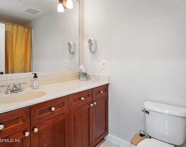 945 Registry Boulevard - Photo Thumbnail 20