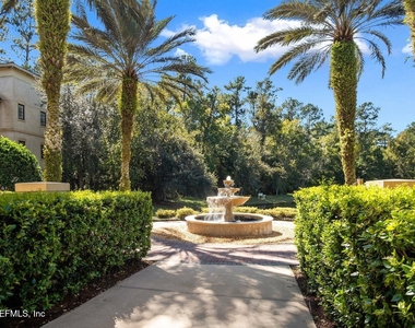 945 Registry Boulevard - Photo Thumbnail 27
