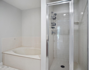 945 Registry Boulevard - Photo Thumbnail 13