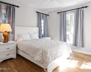 945 Registry Boulevard - Photo Thumbnail 22