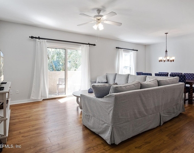 945 Registry Boulevard - Photo Thumbnail 6