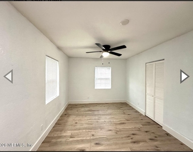 8054 Graff Lane - Photo Thumbnail 9