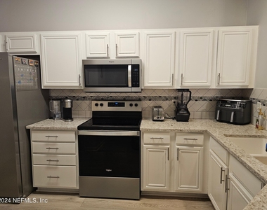 3750 Silver Bluff Boulevard - Photo Thumbnail 8