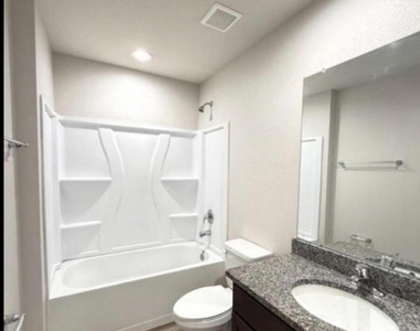 6468 Sweetbay Lane - Photo Thumbnail 10