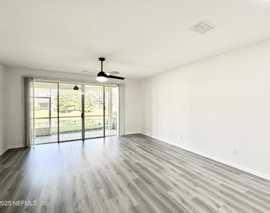 13424 English Peak Court - Photo Thumbnail 6