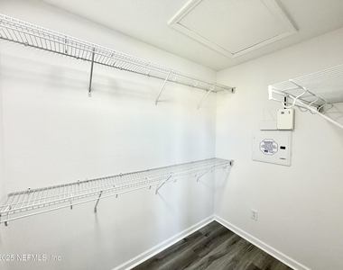 13424 English Peak Court - Photo Thumbnail 10