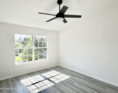 13424 English Peak Court - Photo Thumbnail 14